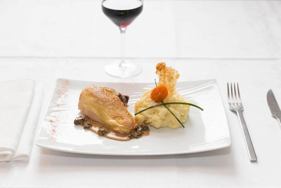 Le Gingko - Hotel Du Golf Parc Robert Hersant La Chaussée-dʼIvry 외부 사진