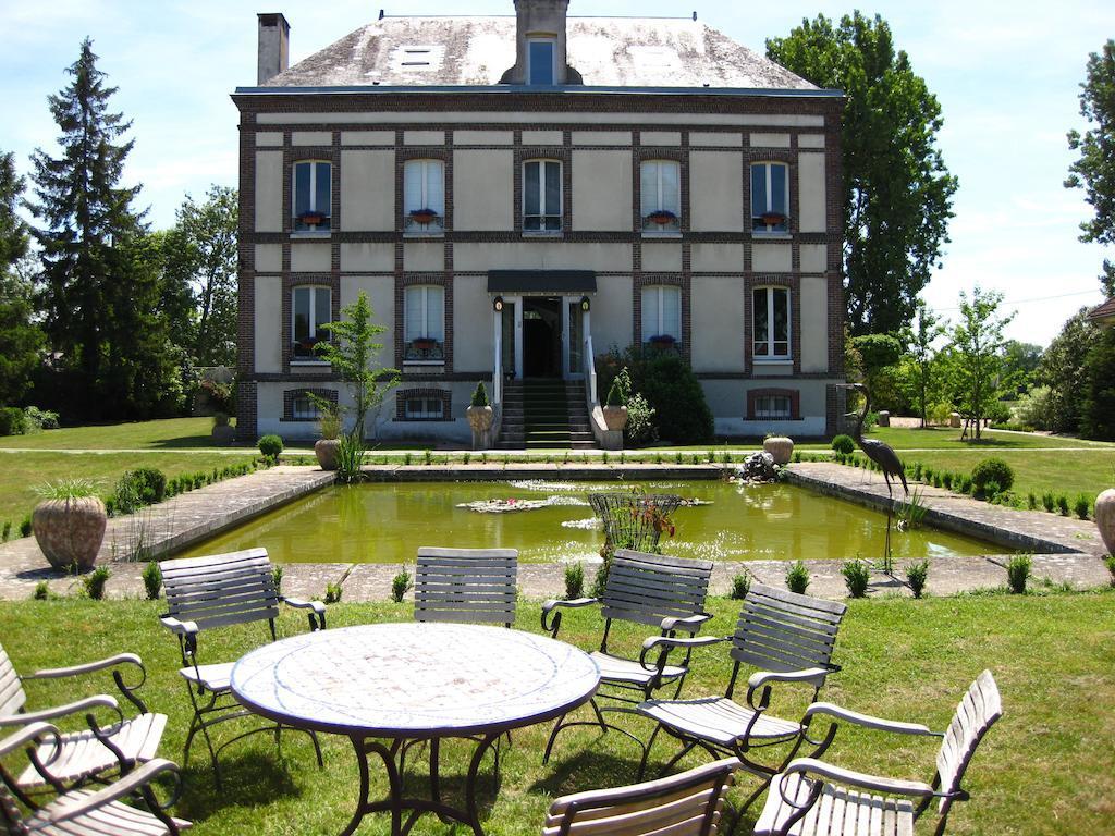 Le Gingko - Hotel Du Golf Parc Robert Hersant La Chaussée-dʼIvry 외부 사진